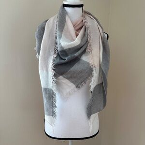 *NERISSA* Pink x Gray Fashion Plaid Triangle Scarf